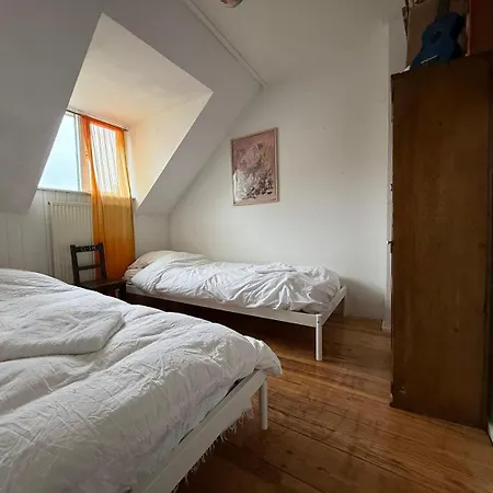 Little Paradise - House, Garden - 2 Bedrooms * Зандам