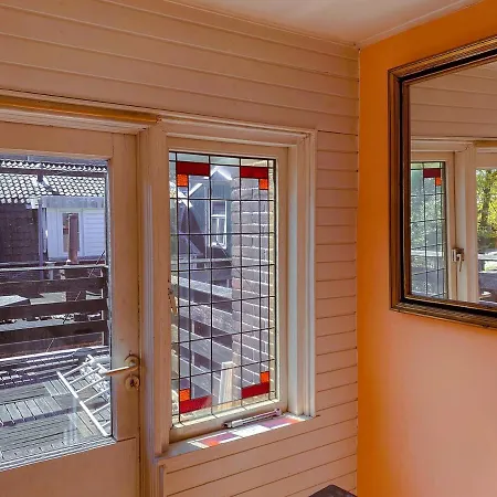Little Paradise - House, Garden - 2 Bedrooms