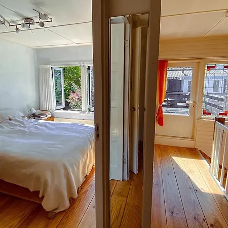 Little Paradise - House, Garden - 2 Bedrooms Dom wakacyjny Zaandam